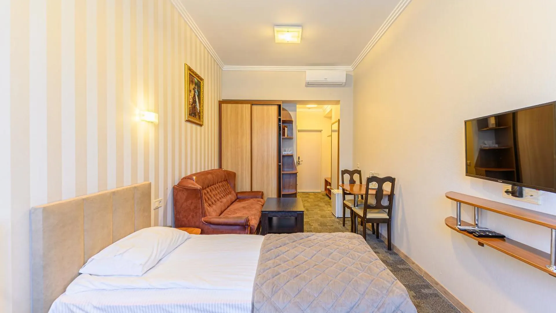 Persian Palace Hotel Kyiv