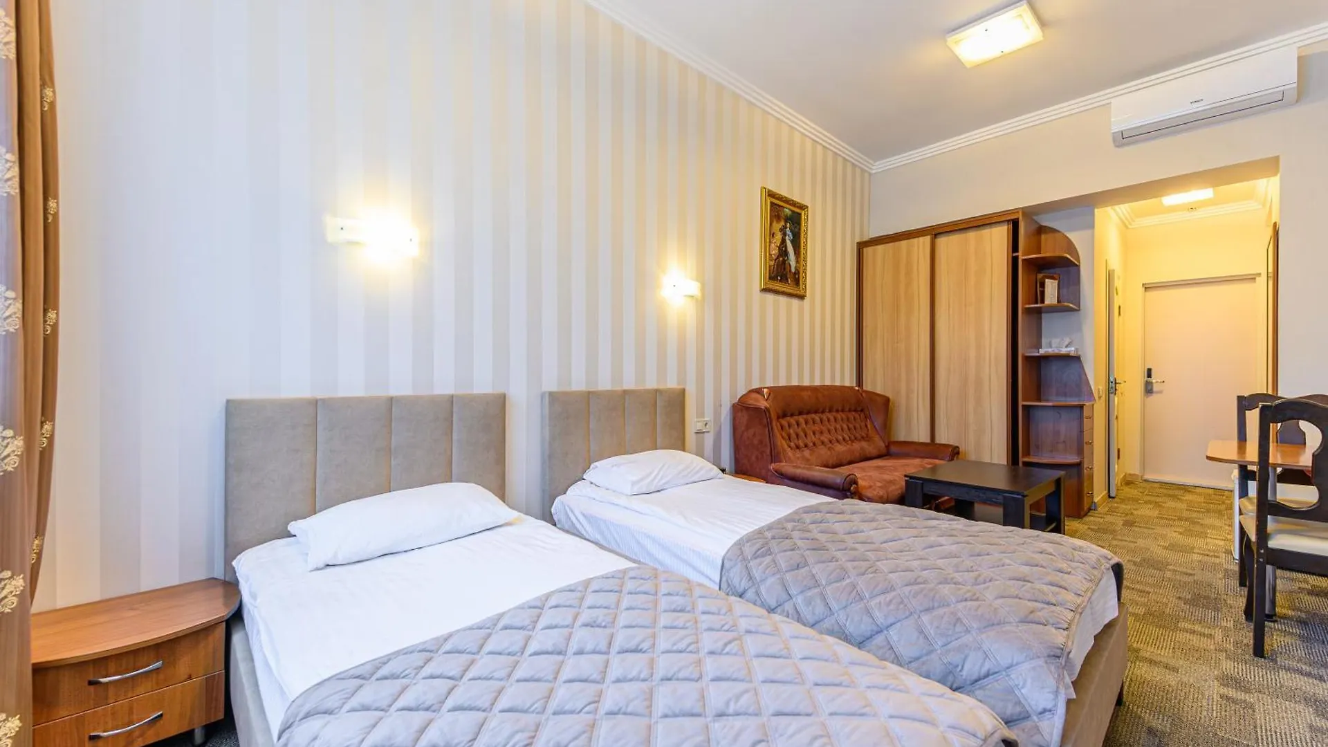 Persian Palace Hotel Kyiv
