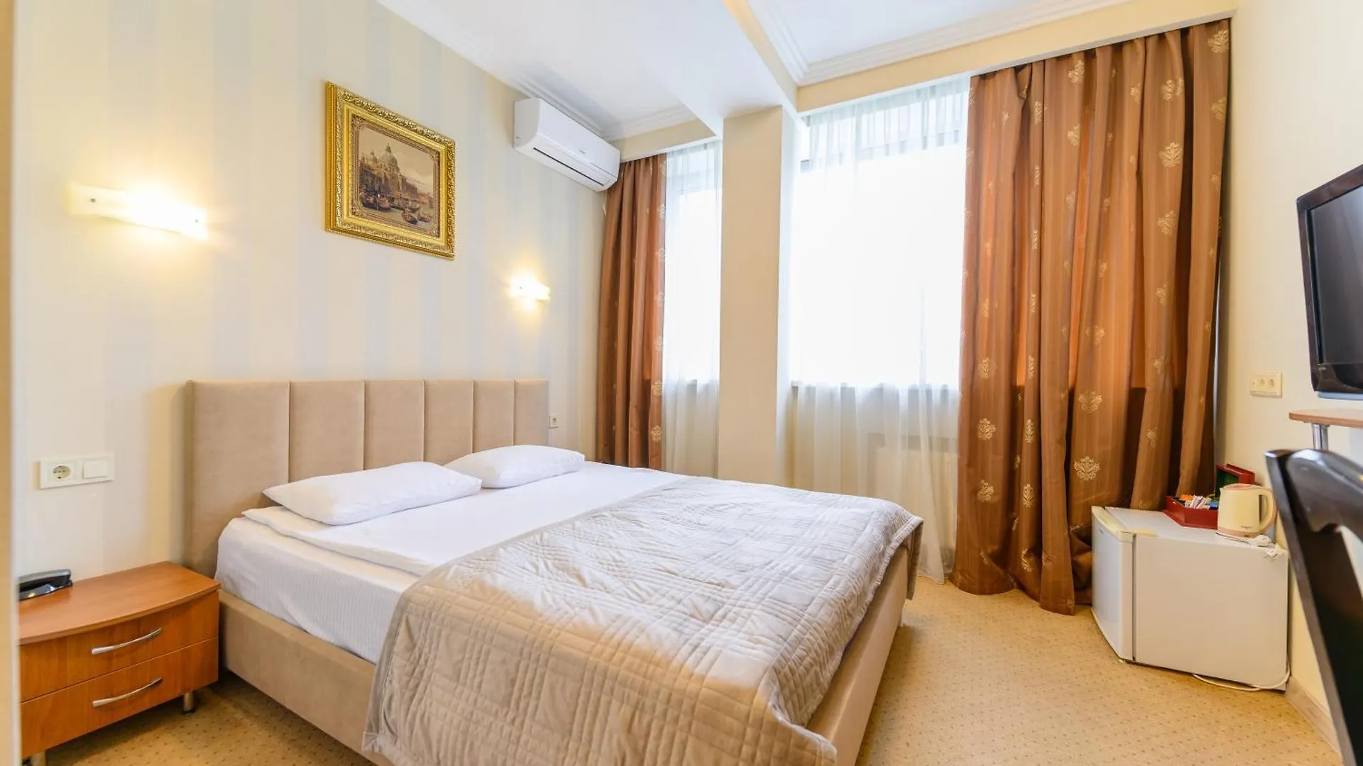 Persian Palace Hotel Kiev